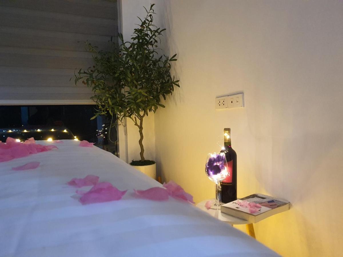 Tulip Homestay Халонг Екстер'єр фото