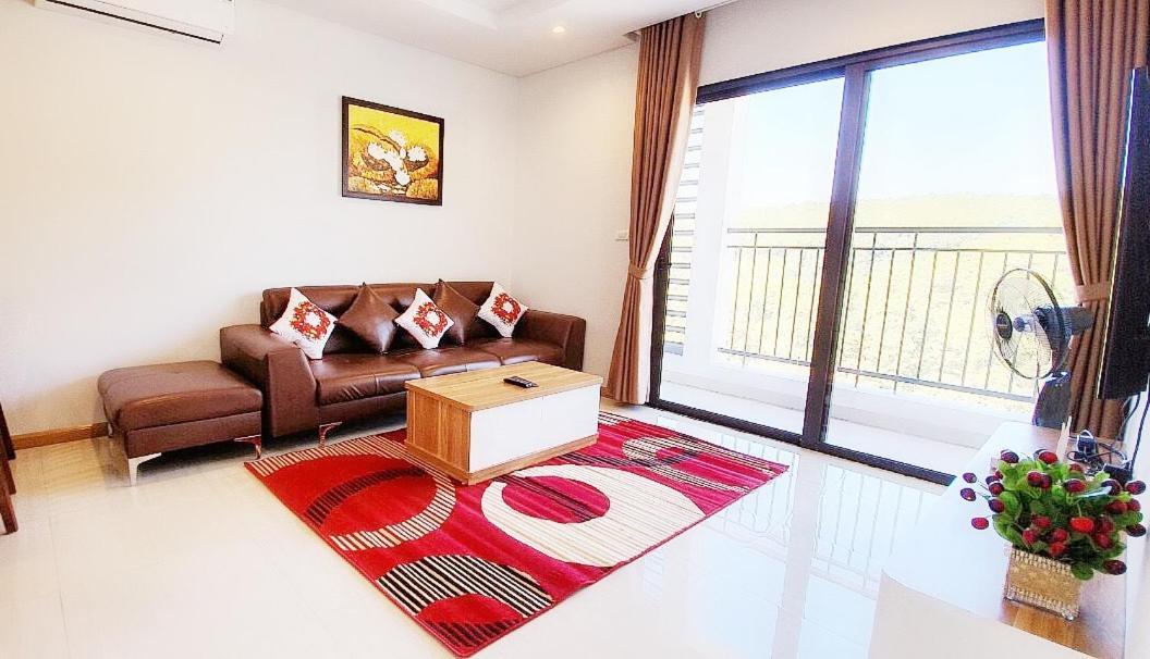 Tulip Homestay Халонг Екстер'єр фото